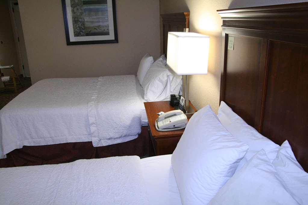 Hampton Inn Gainesville Room photo