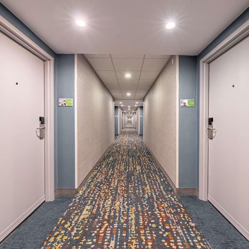 Hampton Inn Gainesville Interior photo