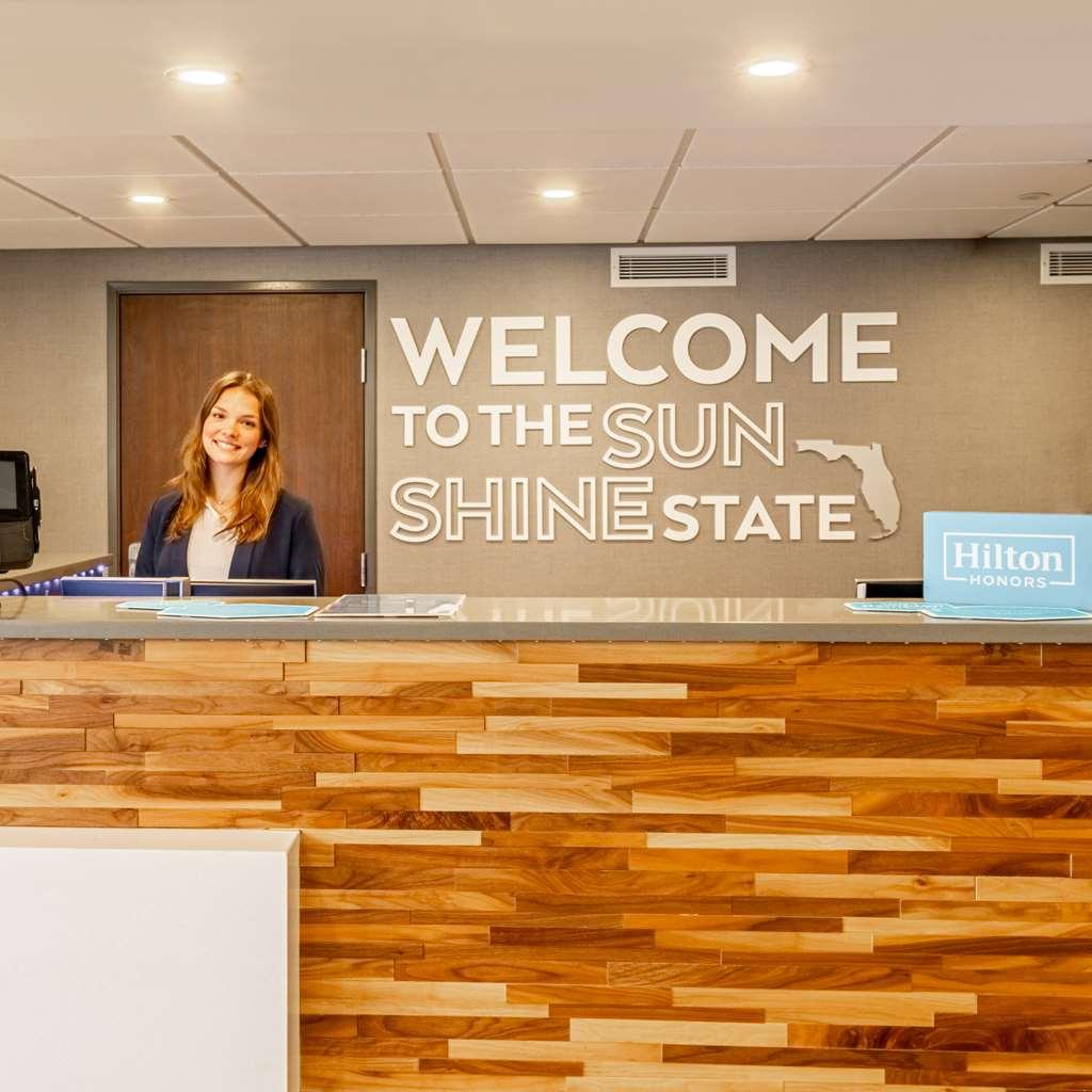 Hampton Inn Gainesville Exterior photo