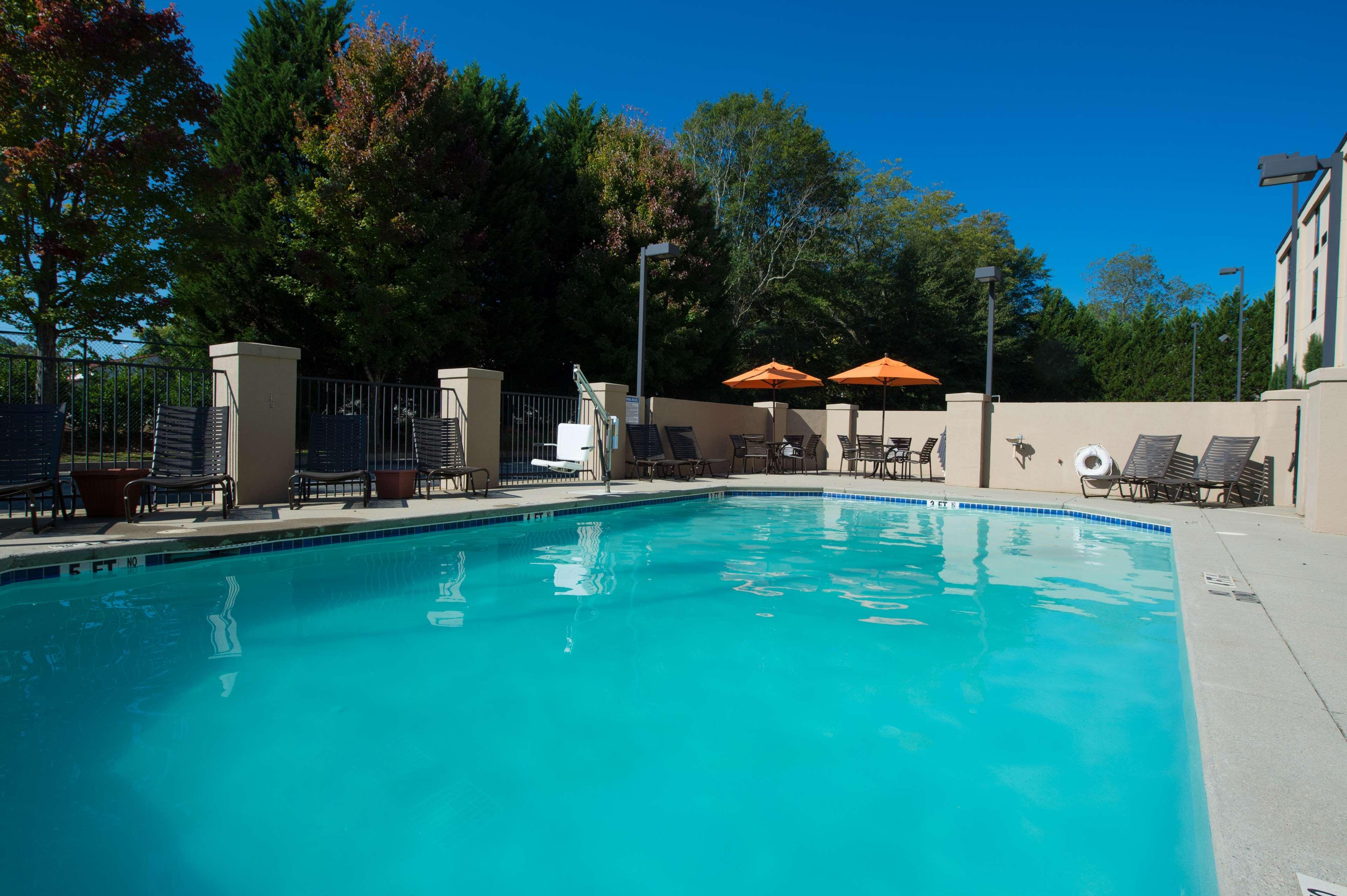 Hampton Inn Gainesville Exterior photo